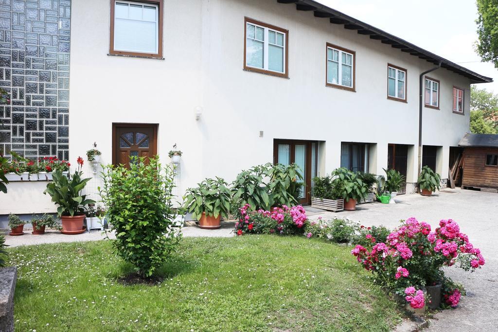 Haus Zu Den Zwei Eichen Apartment แพรชโทลด์สดอร์ฟ ภายนอก รูปภาพ