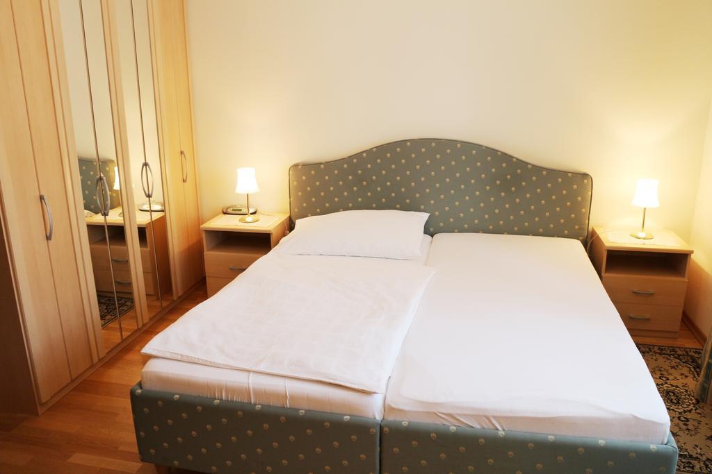 Haus Zu Den Zwei Eichen Apartment แพรชโทลด์สดอร์ฟ ห้อง รูปภาพ